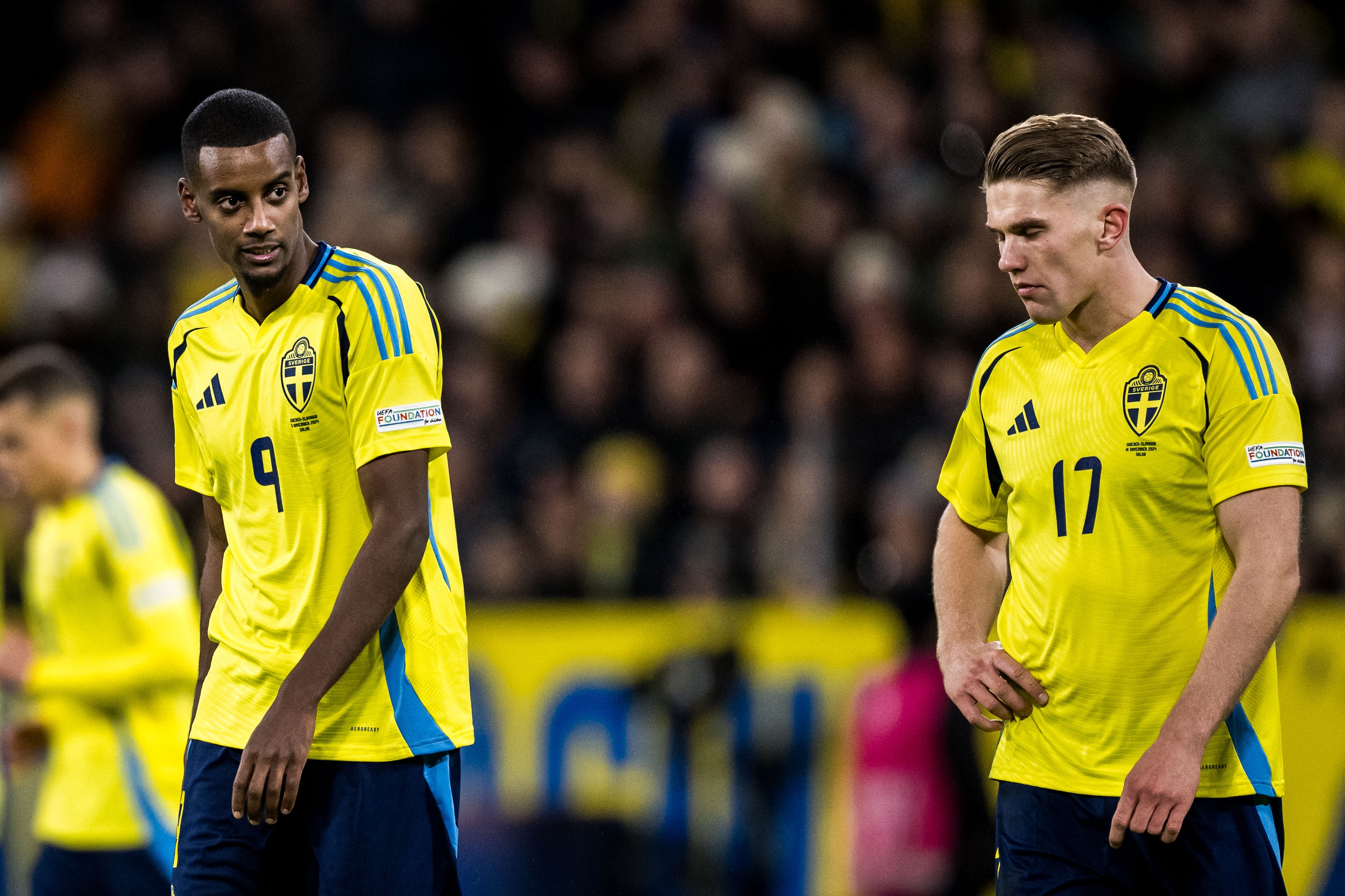 开云体育-躺进世界杯！伊萨克因伤缺席附加赛，身价1亿欧世预赛4场0球0助